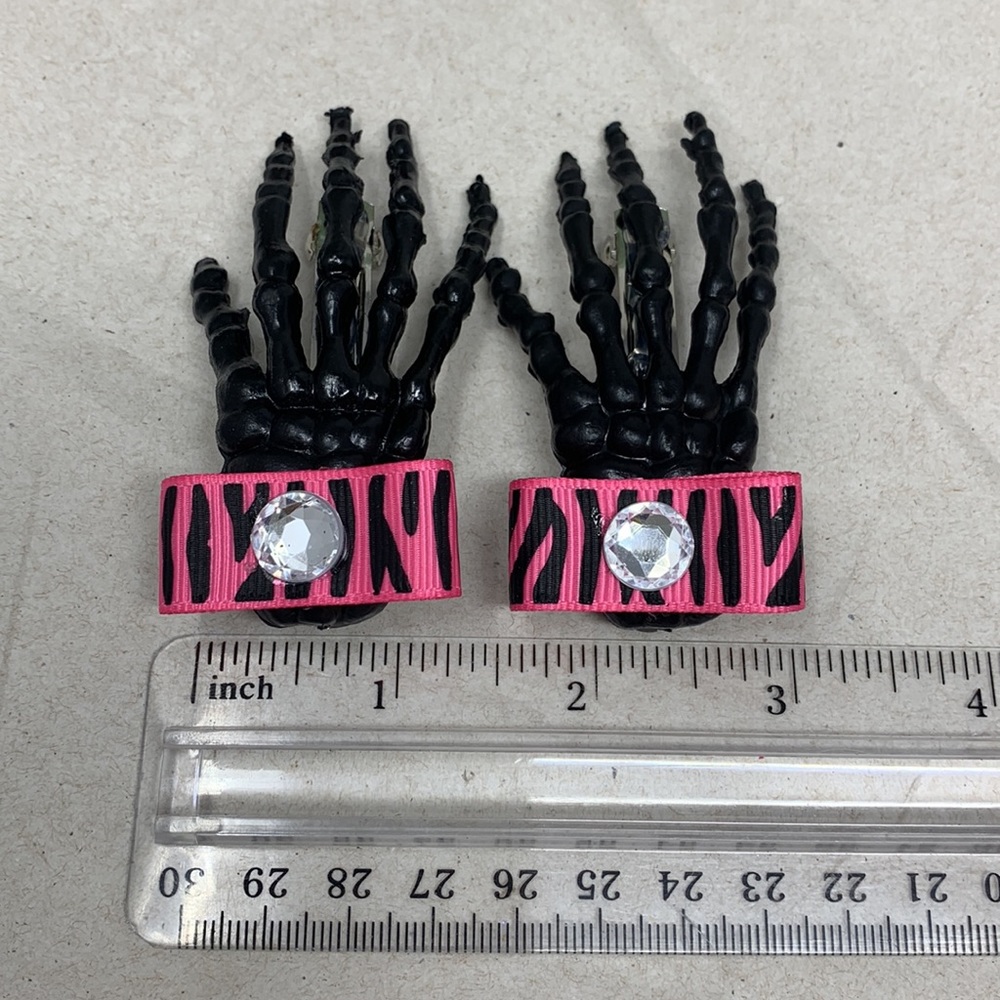 Hair clips skeleton hand hair accessories Halloween Day of Dead Dia de Muertos - Picture 12 of 16